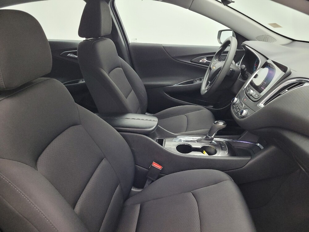 2019 Chevrolet Malibu in Greenville, NC 27834 - 18118243 21