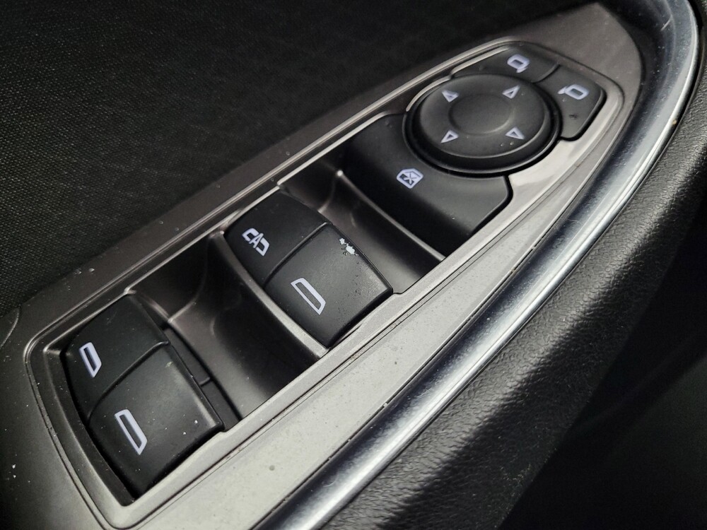 2019 Chevrolet Malibu in Greenville, NC 27834 - 18118243 27