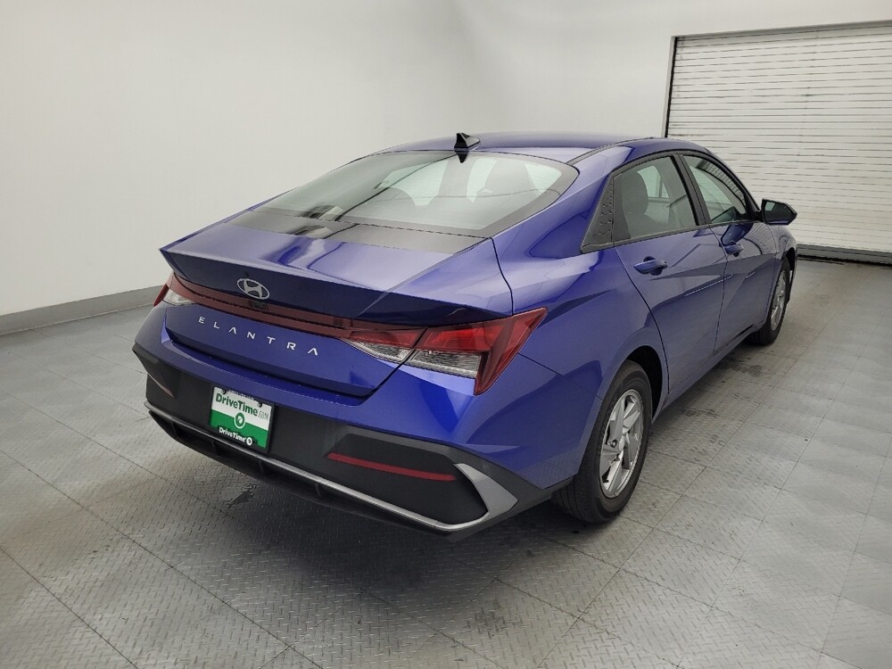 2024 Hyundai Elantra in Charlotte, NC 28213 - 18118248 9