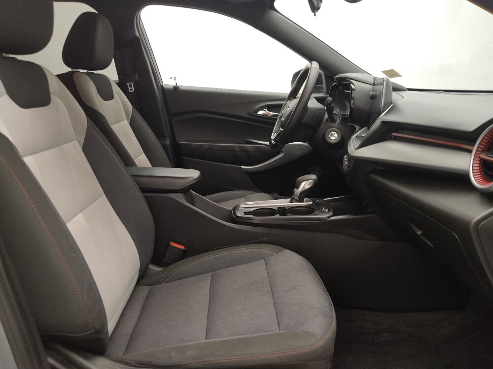 2024 Chevrolet Trax in Lakewood, CO 80215 - 18118253 21