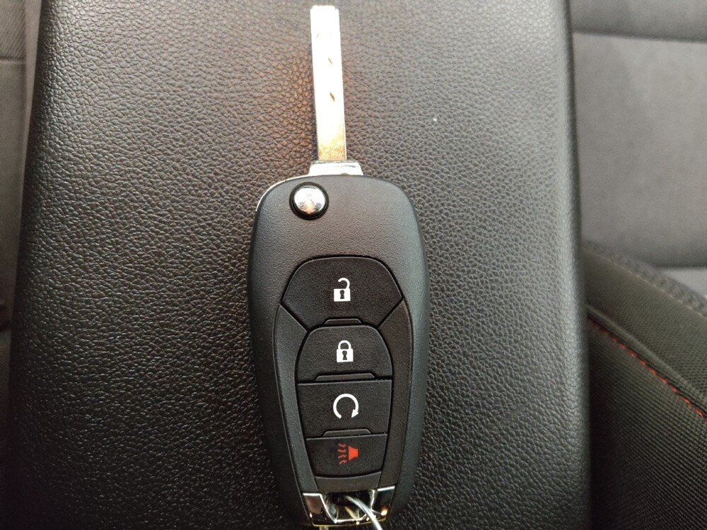 2024 Chevrolet Trax in Lakewood, CO 80215 - 18118253 32