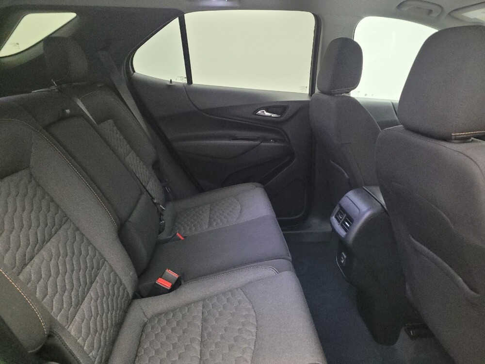 2020 Chevrolet Equinox in Louisville, KY 40258 - 18118268 19