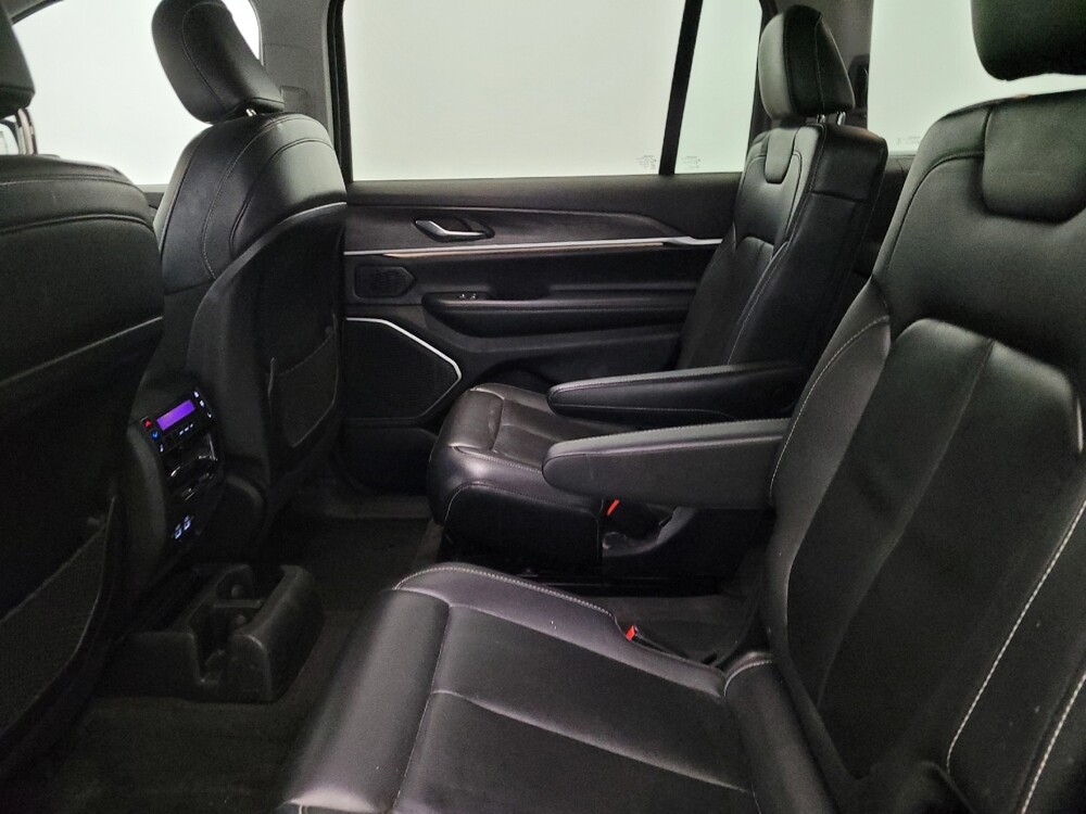 2021 Jeep Grand Cherokee L in Pittsburgh, PA 15237 - 18118271 18