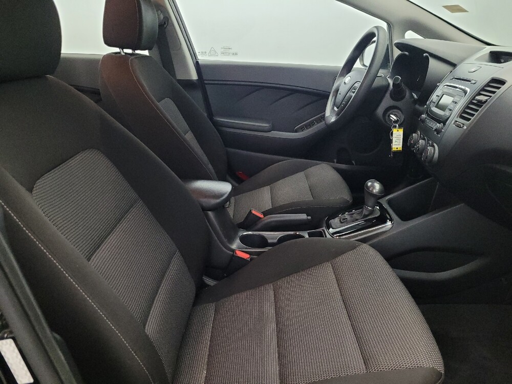 2017 Kia Forte in Williamstown, NJ 8094 - 18118275 21