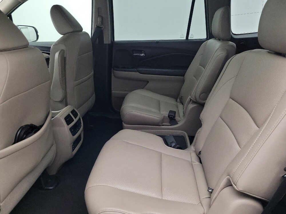 2017 Honda Pilot in Kissimmee, FL 34744 - 18118282 18