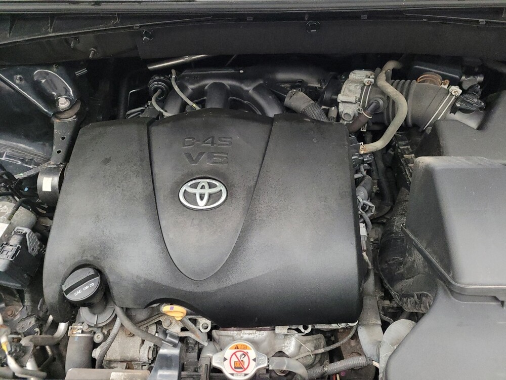 2018 Toyota Highlander in Grand Rapids, MI 49508 - 18118284 30