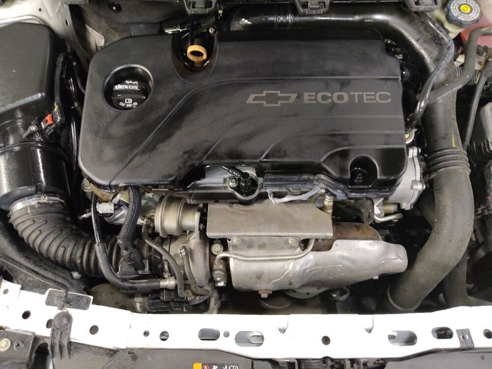 2016 Chevrolet Cruze in Tallahassee, FL 32304 - 18118292 30