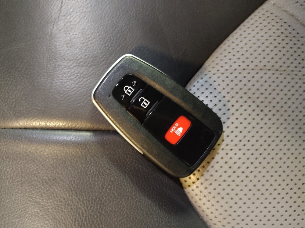 2019 Toyota Camry in Raleigh, NC 27604 - 18118303 32