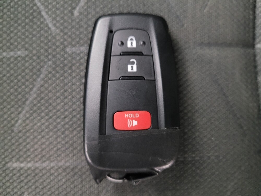 2020 Toyota RAV4 in Memphis, TN 38115 - 18118311 32