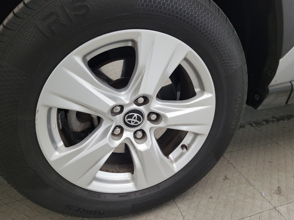 2021 Toyota RAV4 in Pittsburgh, PA 15237 - 18118315 31