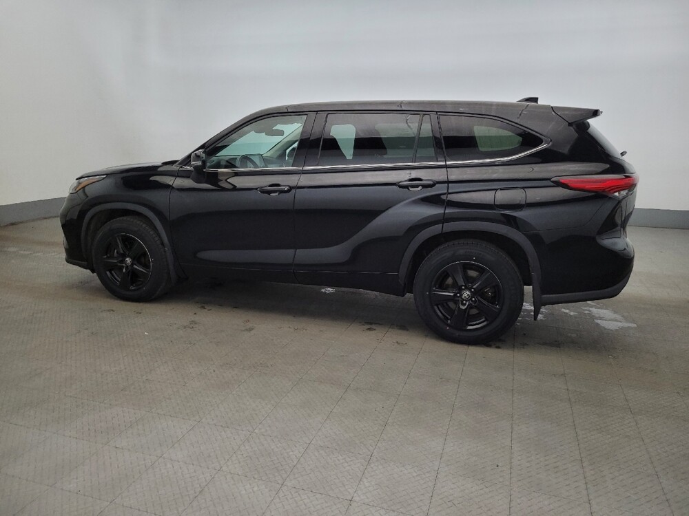 2021 Toyota Highlander in Glen Burnie, MD 21061 - 18118326 3