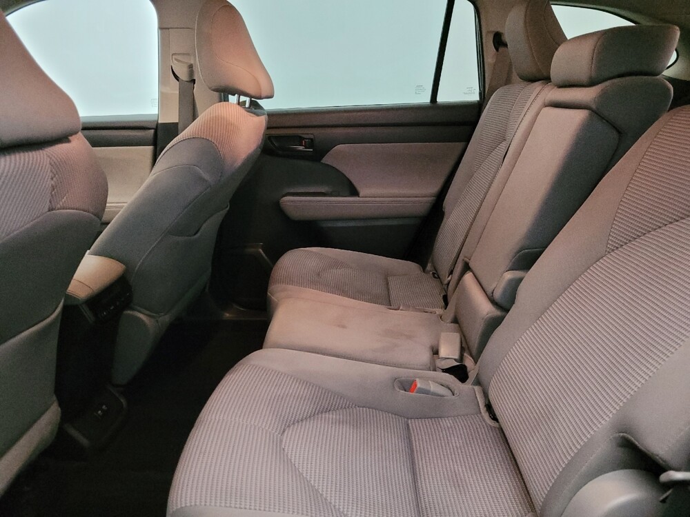 2021 Toyota Highlander in Glen Burnie, MD 21061 - 18118326 18