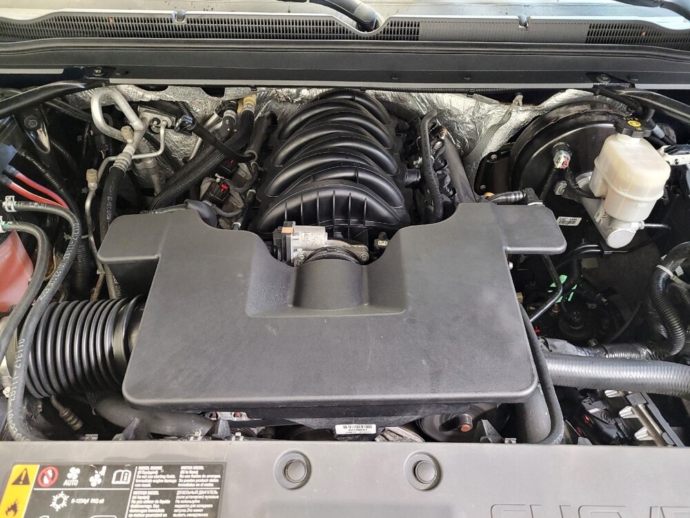 2017 Chevrolet Tahoe in Cincinnati, OH 45255 - 18118339 30