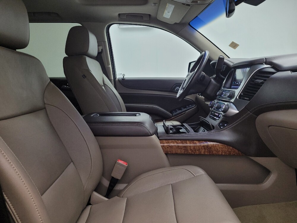 2017 Chevrolet Tahoe in Cincinnati, OH 45255 - 18118339 21