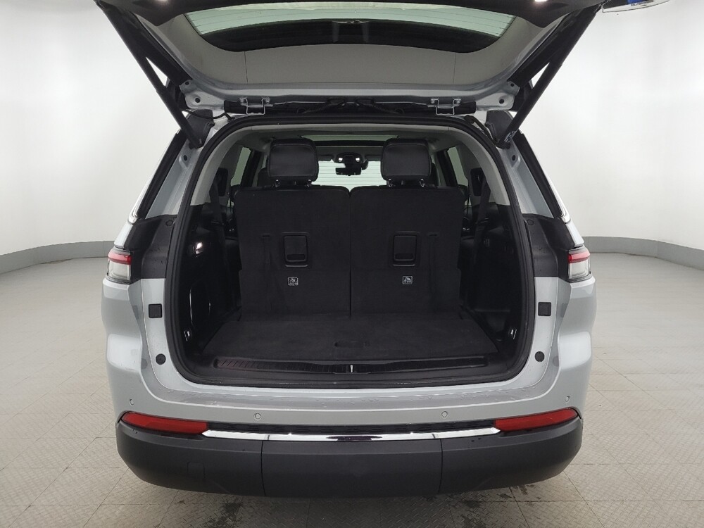 2021 Jeep Grand Cherokee L in Pittsburgh, PA 15237 - 18118340 29