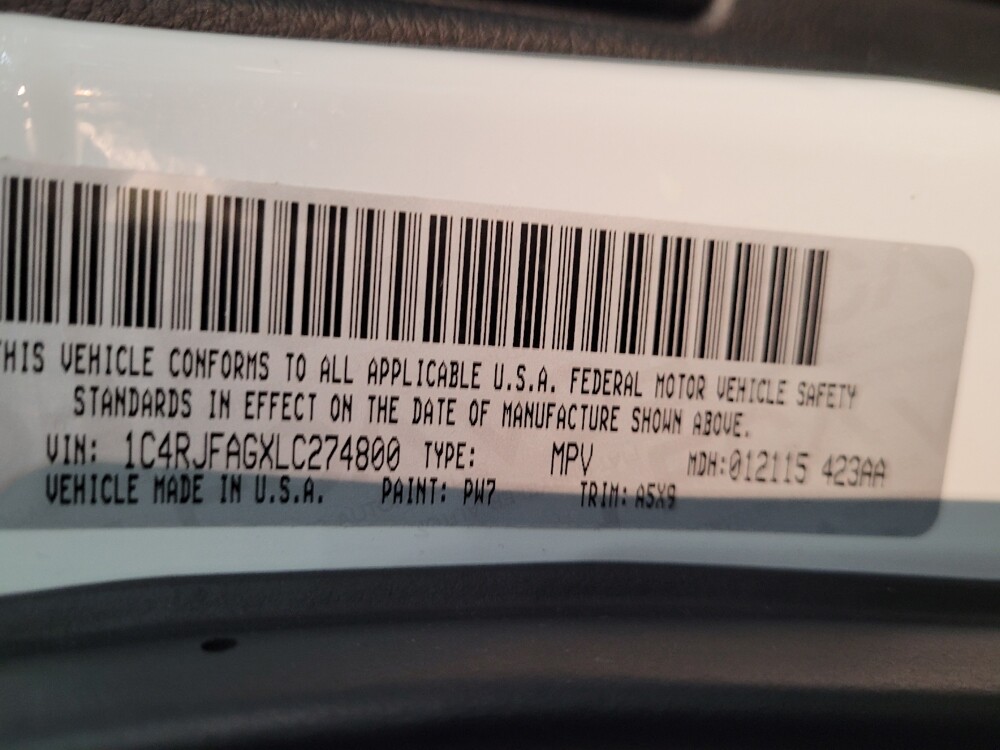 2020 Jeep Grand Cherokee in Pittsburgh, PA 15236 - 18118343 32