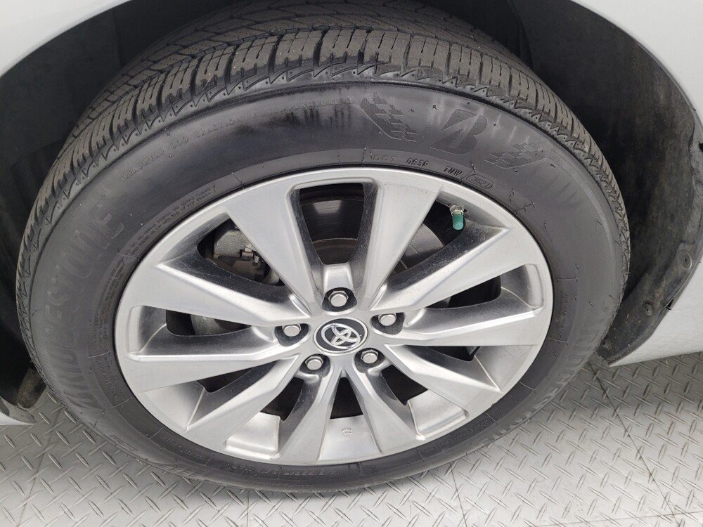 2016 Toyota Camry in Las Vegas, NV 89102 - 18118353 31