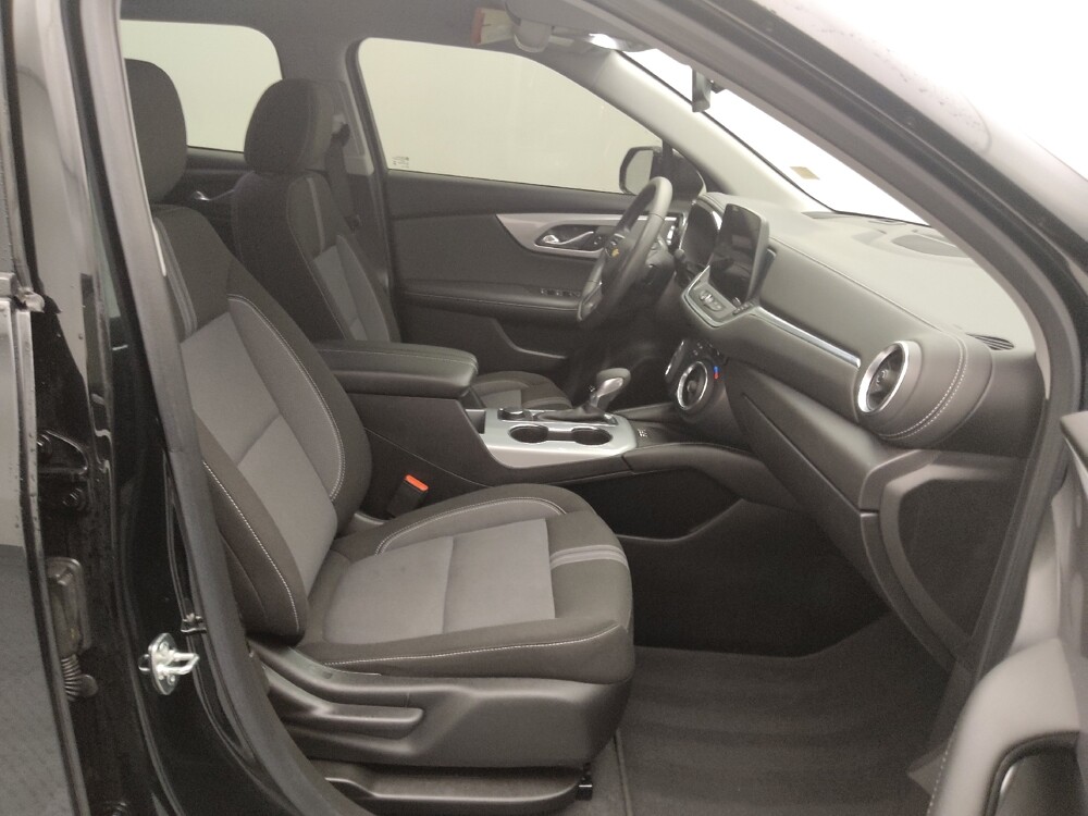 2024 Chevrolet Blazer in Independence, MO 64055 - 18118363 21