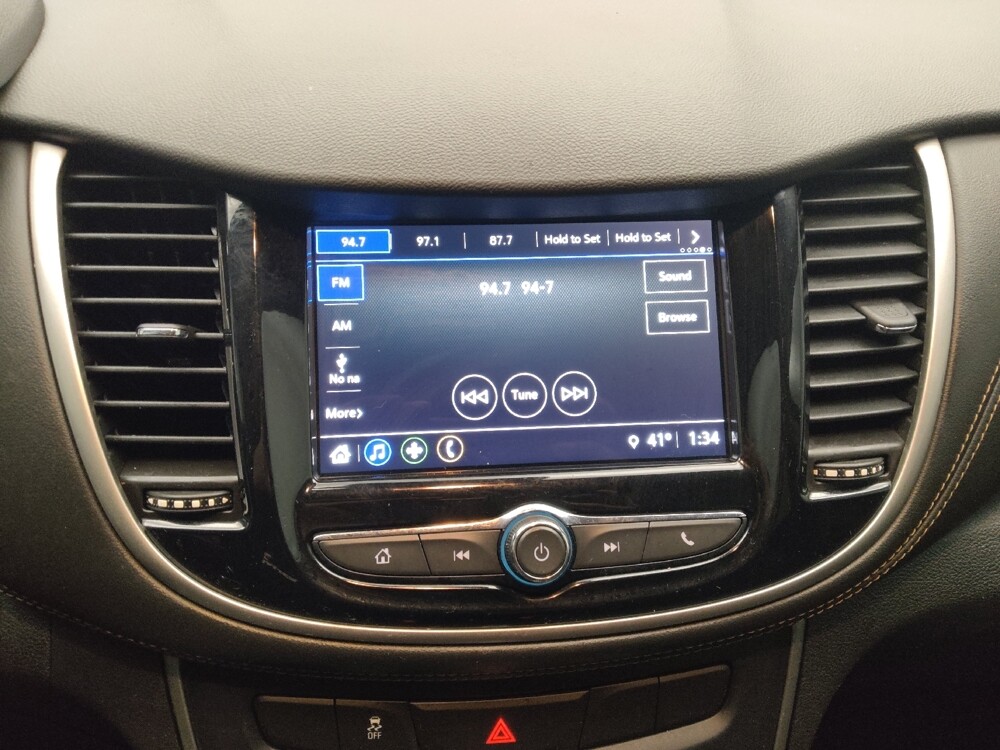 2018 Chevrolet Trax in Lombard, IL 60148 - 18118378 25