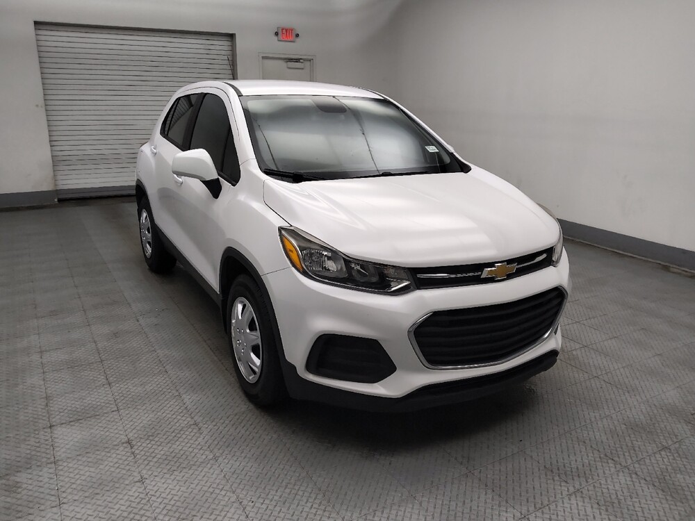 2018 Chevrolet Trax in Lombard, IL 60148 - 18118378 13
