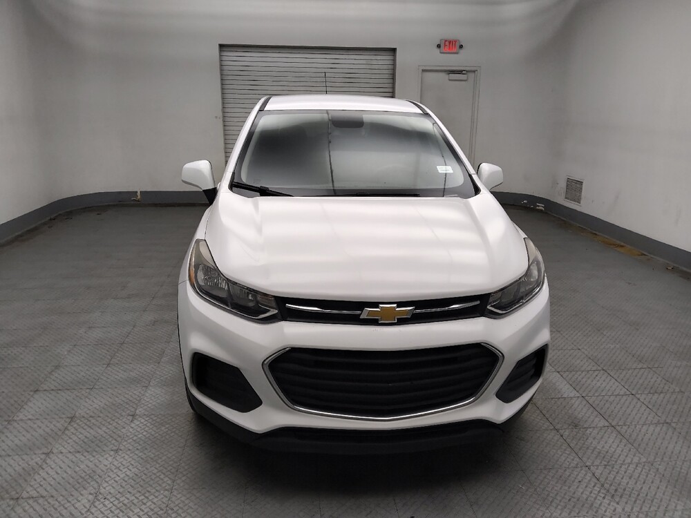2018 Chevrolet Trax in Lombard, IL 60148 - 18118378 14