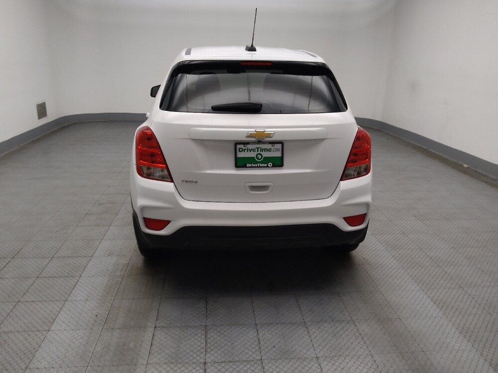 2018 Chevrolet Trax in Lombard, IL 60148 - 18118378 6