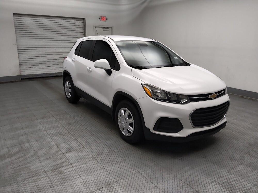 2018 Chevrolet Trax in Lombard, IL 60148 - 18118378 11