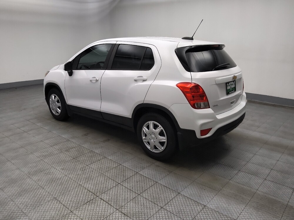 2018 Chevrolet Trax in Lombard, IL 60148 - 18118378 3