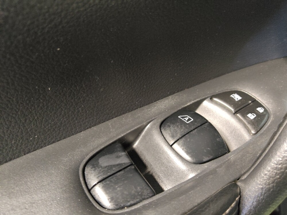 2016 Nissan Rogue in Clearwater, FL 33764 - 18118380 27