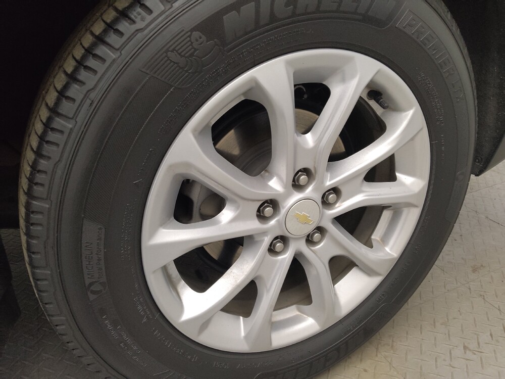 2019 Chevrolet Equinox in Lakewood, CO 80215 - 18118395 31