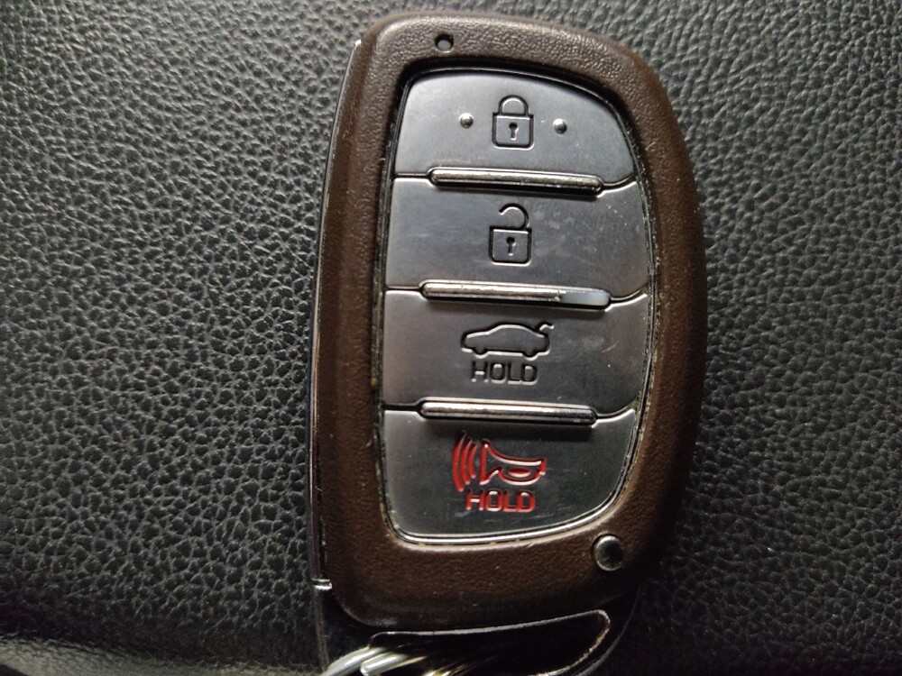 2018 Hyundai Elantra in Stone Mountain, GA 30083 - 18118397 32