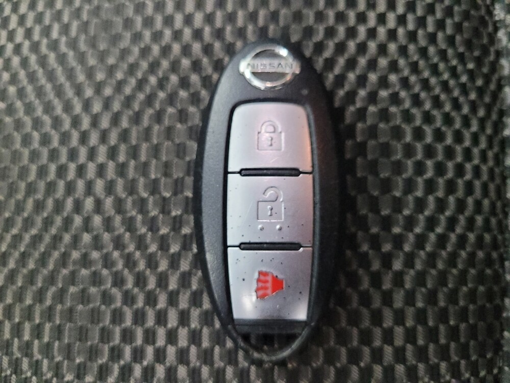 2020 Nissan Rogue Sport in Memphis, TN 38115 - 18118401 32