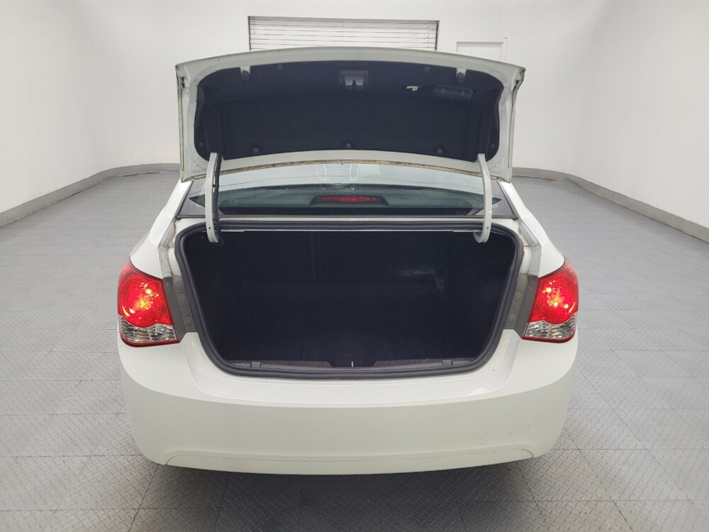 2015 Chevrolet Cruze in Greenville, NC 27834 - 18118415 29