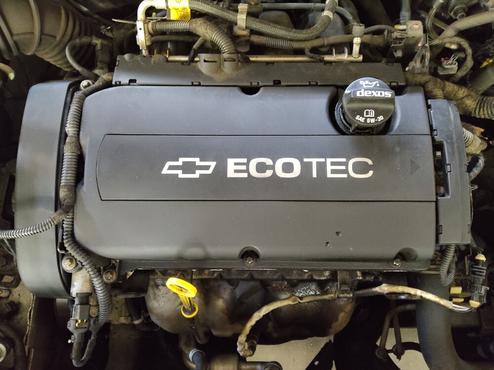 2015 Chevrolet Cruze in Greenville, NC 27834 - 18118415 30