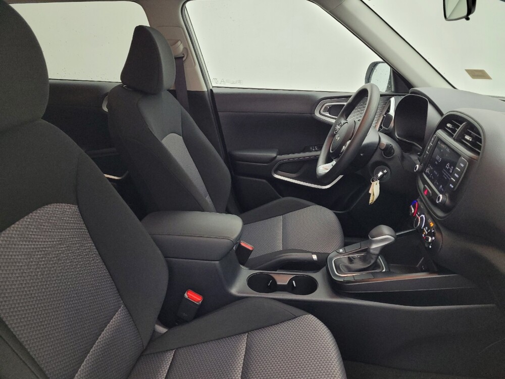 2025 Kia Soul in Charlotte, NC 28213 - 18118419 21