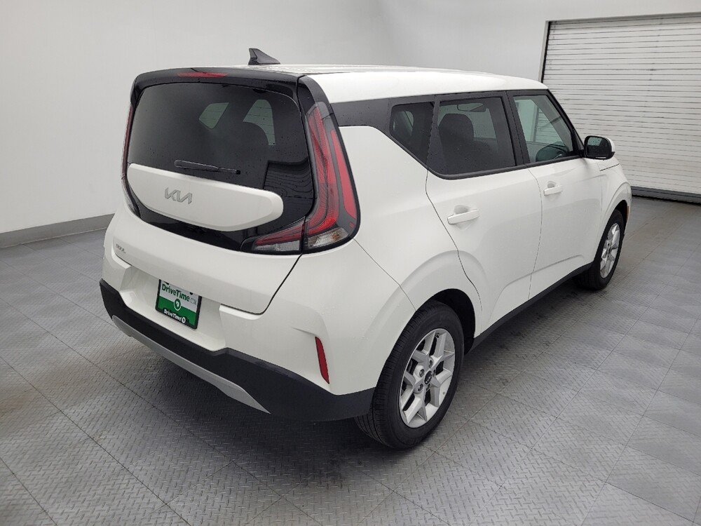 2025 Kia Soul in Charlotte, NC 28213 - 18118419 9
