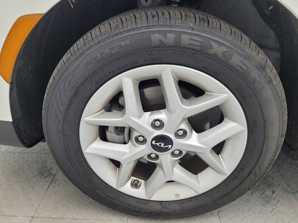 2025 Kia Soul in Charlotte, NC 28213 - 18118419 31