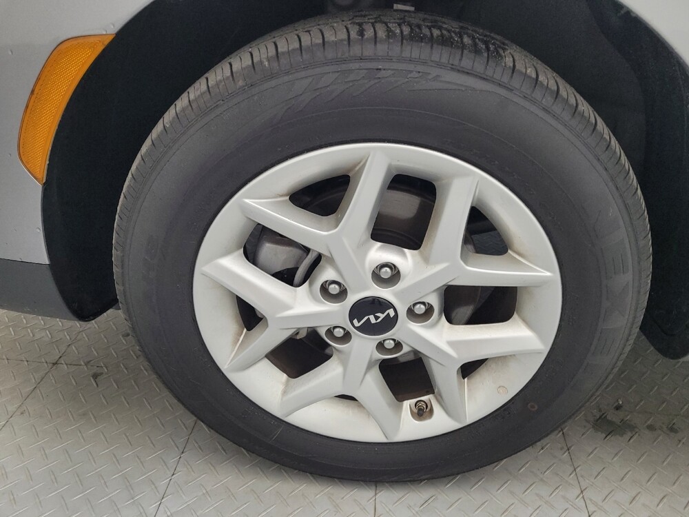 2025 Kia Soul in Raleigh, NC 27604 - 18118421 31