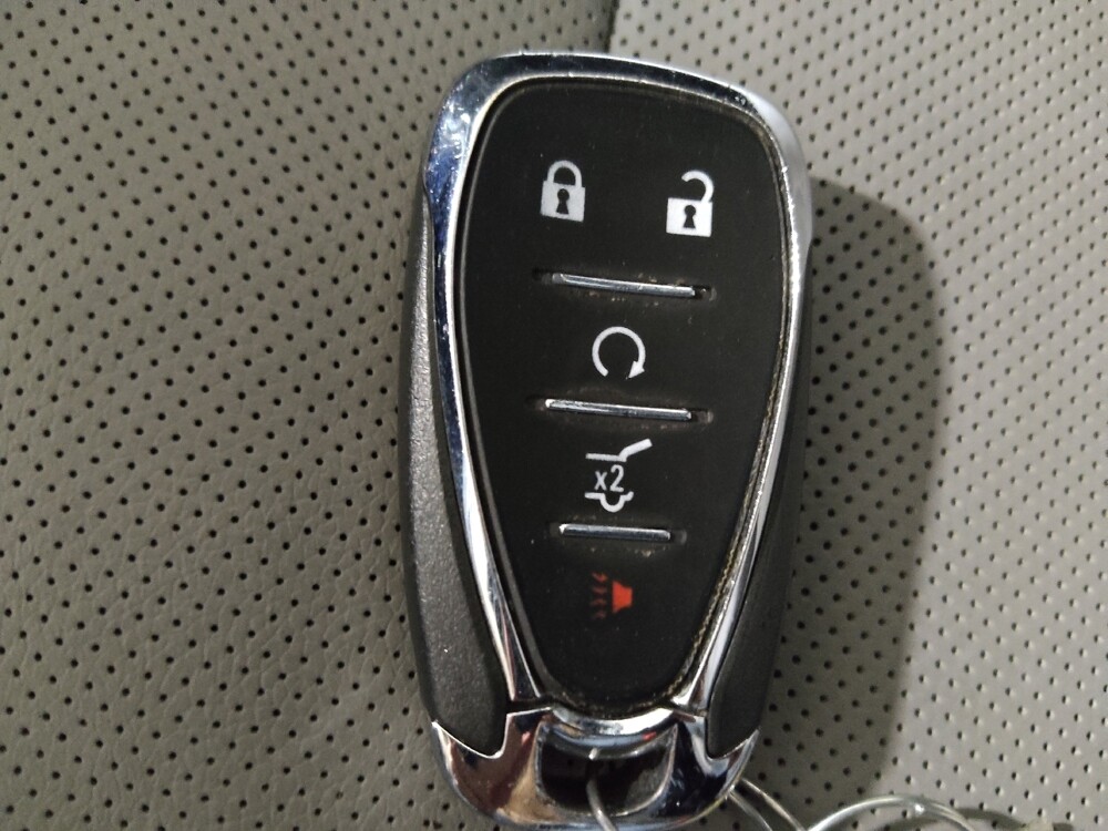 2019 Chevrolet Equinox in El Paso, TX 79907 - 18118424 32