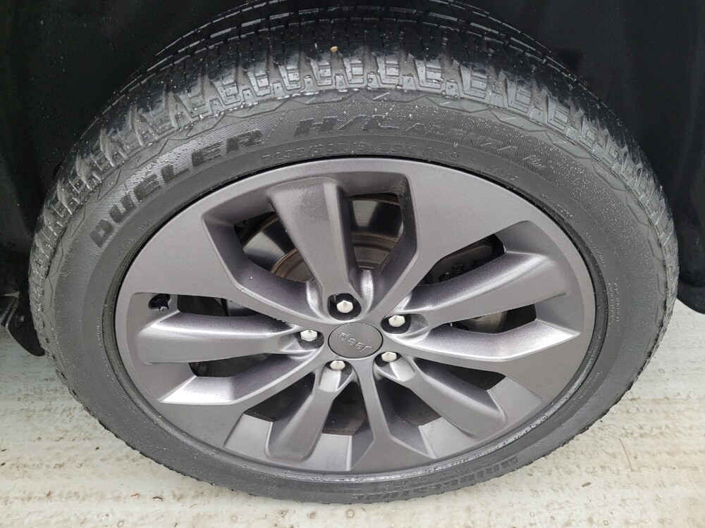 2020 Jeep Cherokee in Louisville, KY 40258 - 18118432 31