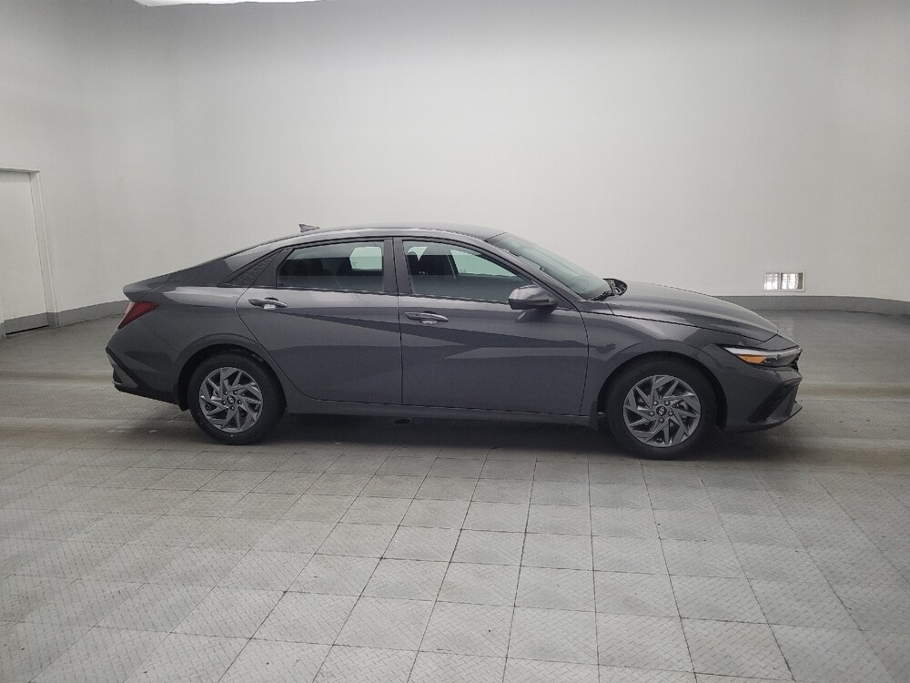 2024 Hyundai Elantra in Duluth, GA 30096 - 18118439 11