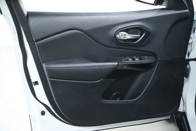 2023 Jeep Cherokee in Bedford, OH 44146 - 18118462 61