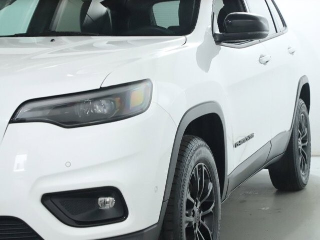 2023 Jeep Cherokee in Bedford, OH 44146 - 18118462 4