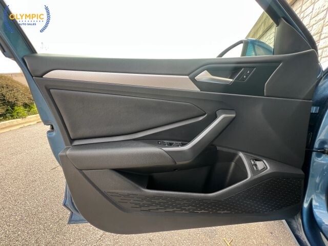 2021 Volkswagen Jetta in Decatur, GA 30032 - 18118469 44