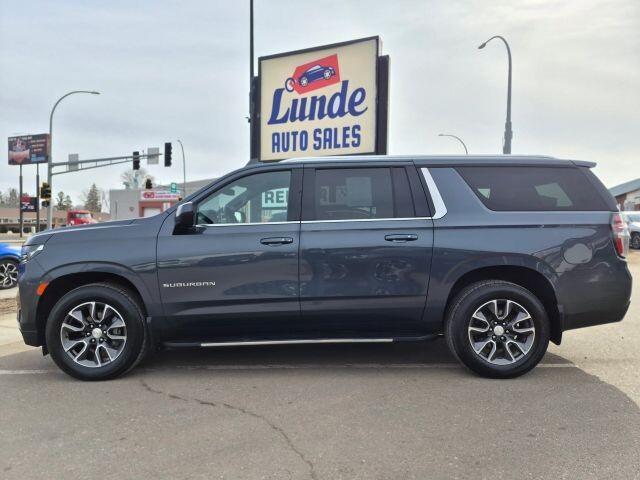2021 Chevrolet Suburban in Wadena, MN 56482 - 18118473