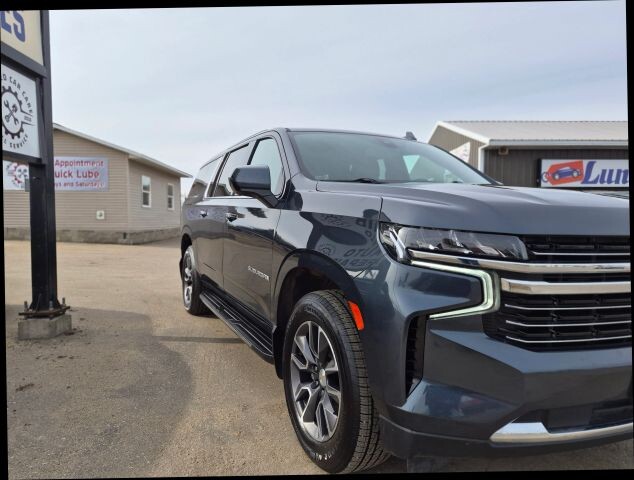 2021 Chevrolet Suburban in Wadena, MN 56482 - 18118473 5