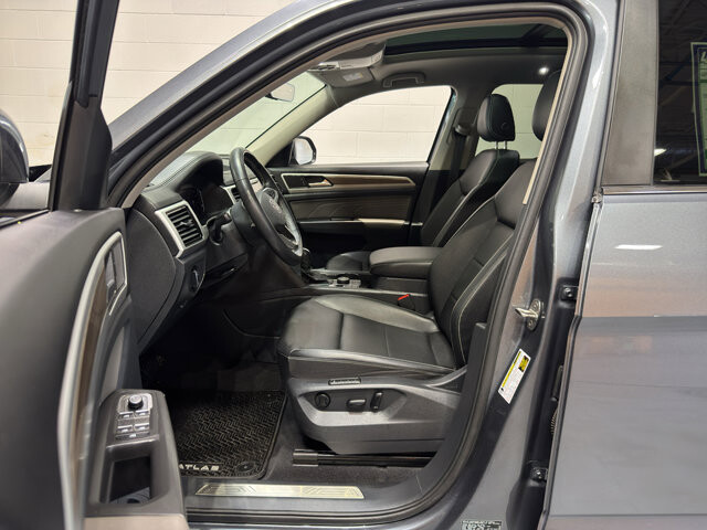 2023 Volkswagen Atlas in Burlington, WI 53105 - 18118474 13