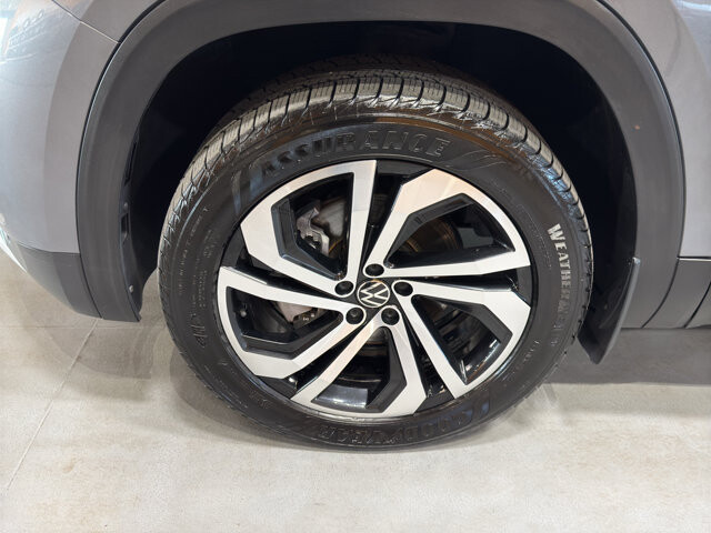 2023 Volkswagen Atlas in Burlington, WI 53105 - 18118474 9