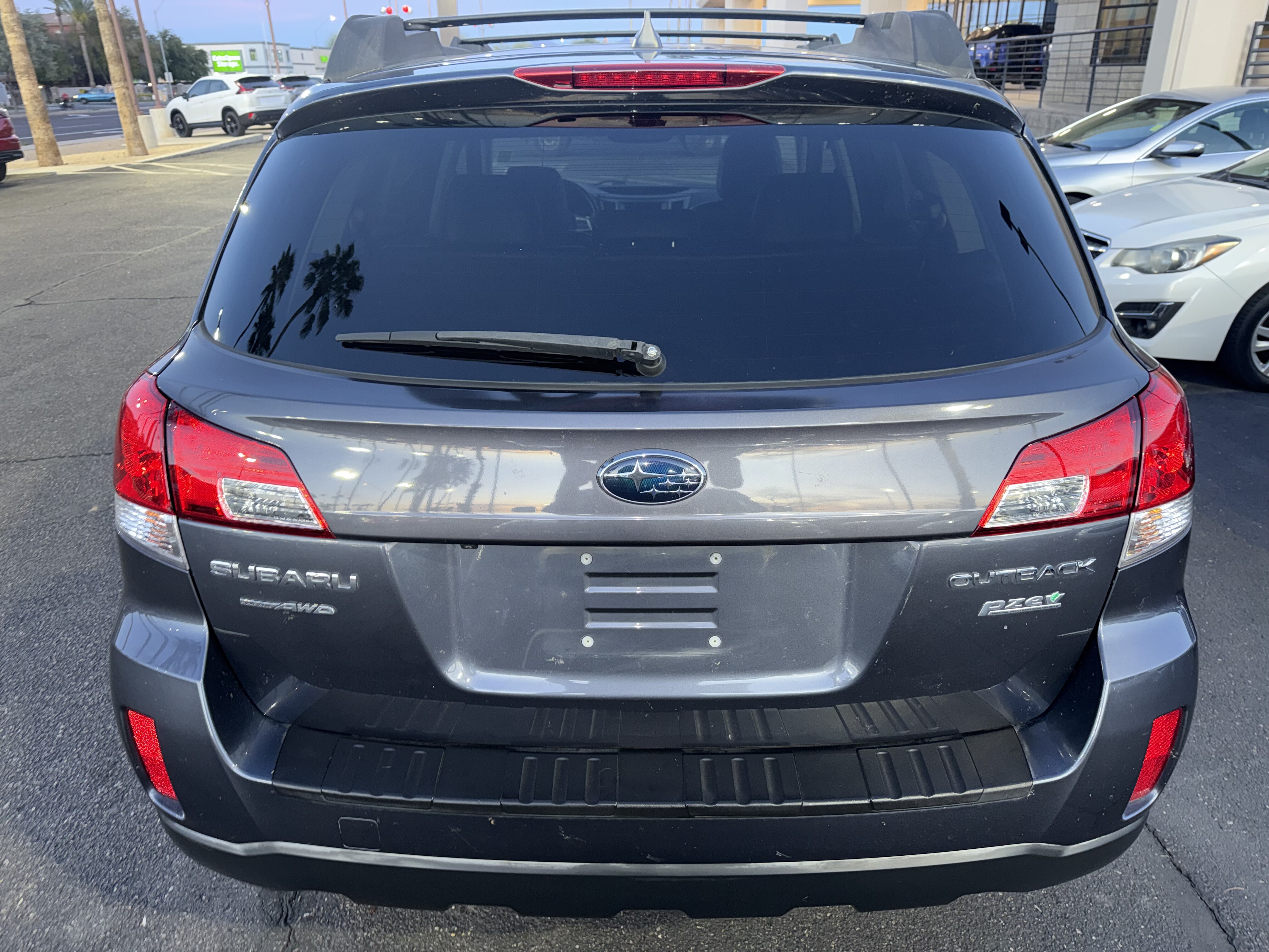 2014 Subaru Outback in Phoenix, AZ 85022 - 18118496 5