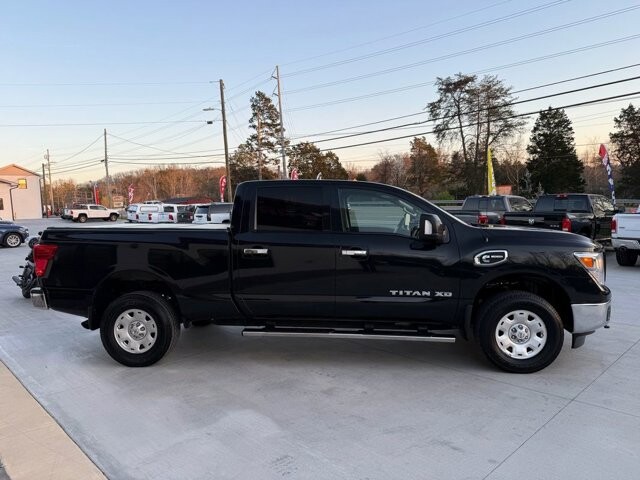 2019 Nissan Titan in Knoxville, TN 37920 - 18118499 4